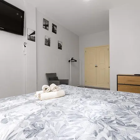 아파트 Home2book Sunny Terrace & Pool, 칼레타데푸스테